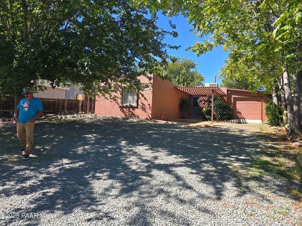 Photo of 9840 S Eighth Street, Mayer, AZ 86333 (MLS # 1076961)