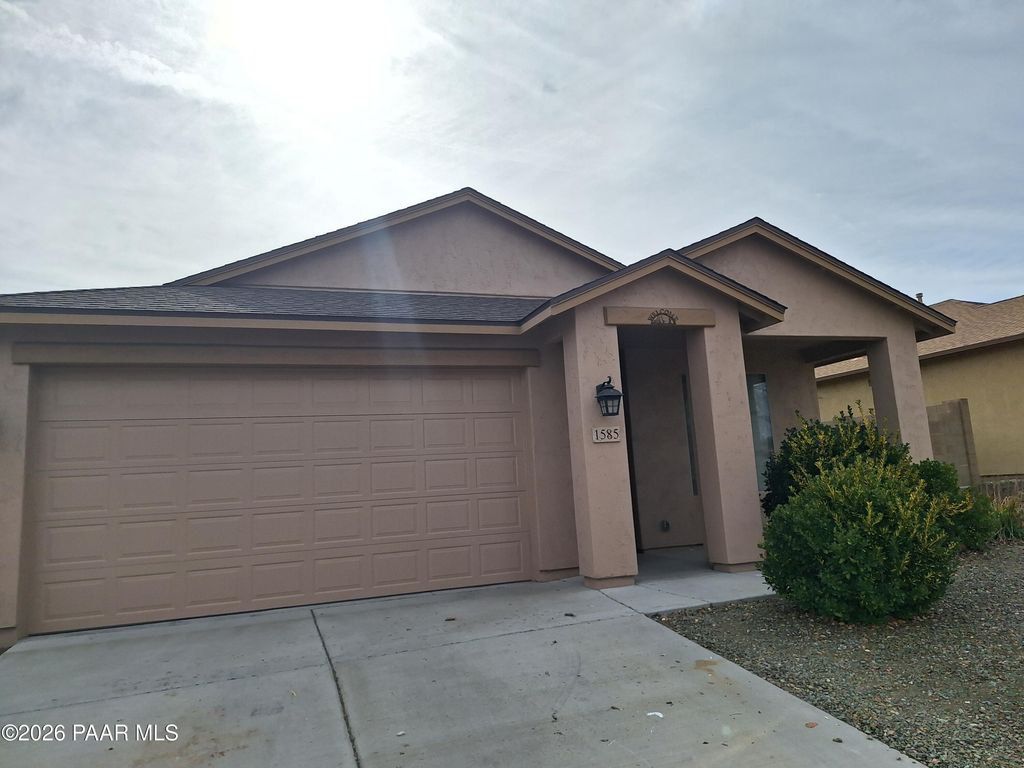 Photo of 1585 Taft Avenue, Chino Valley, AZ 86323 (MLS # 1079005)