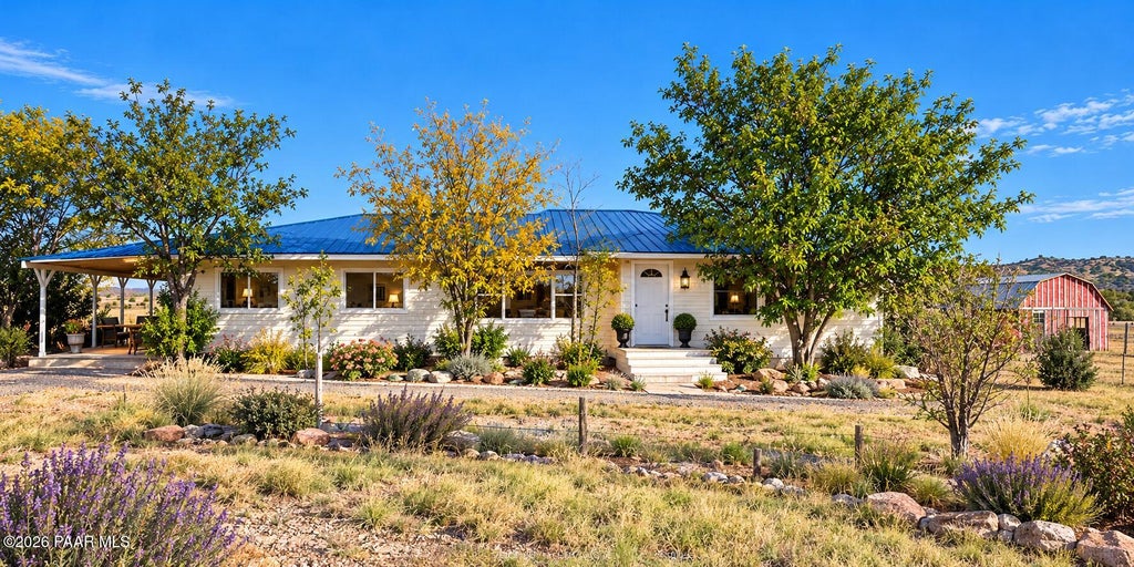 Photo of 54515 N Sundown Way #1377, Seligman, AZ 86337 (MLS # 1085904)