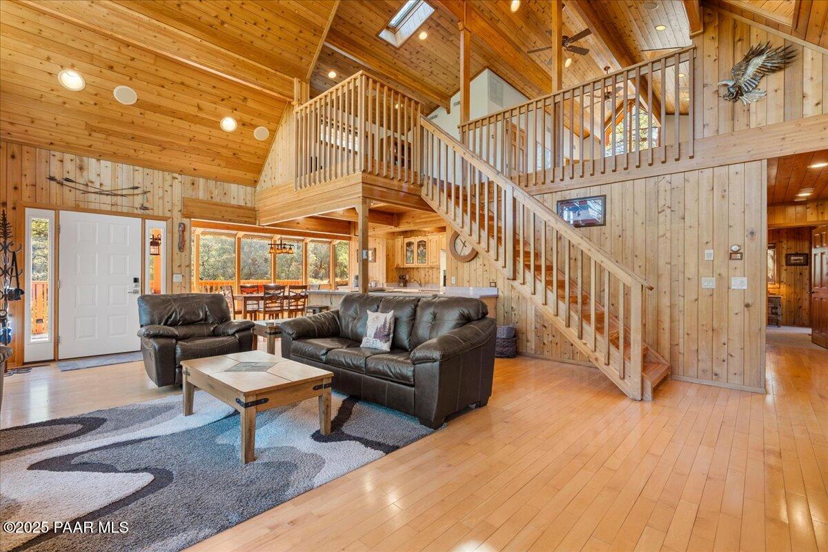 35 E Colonels Way