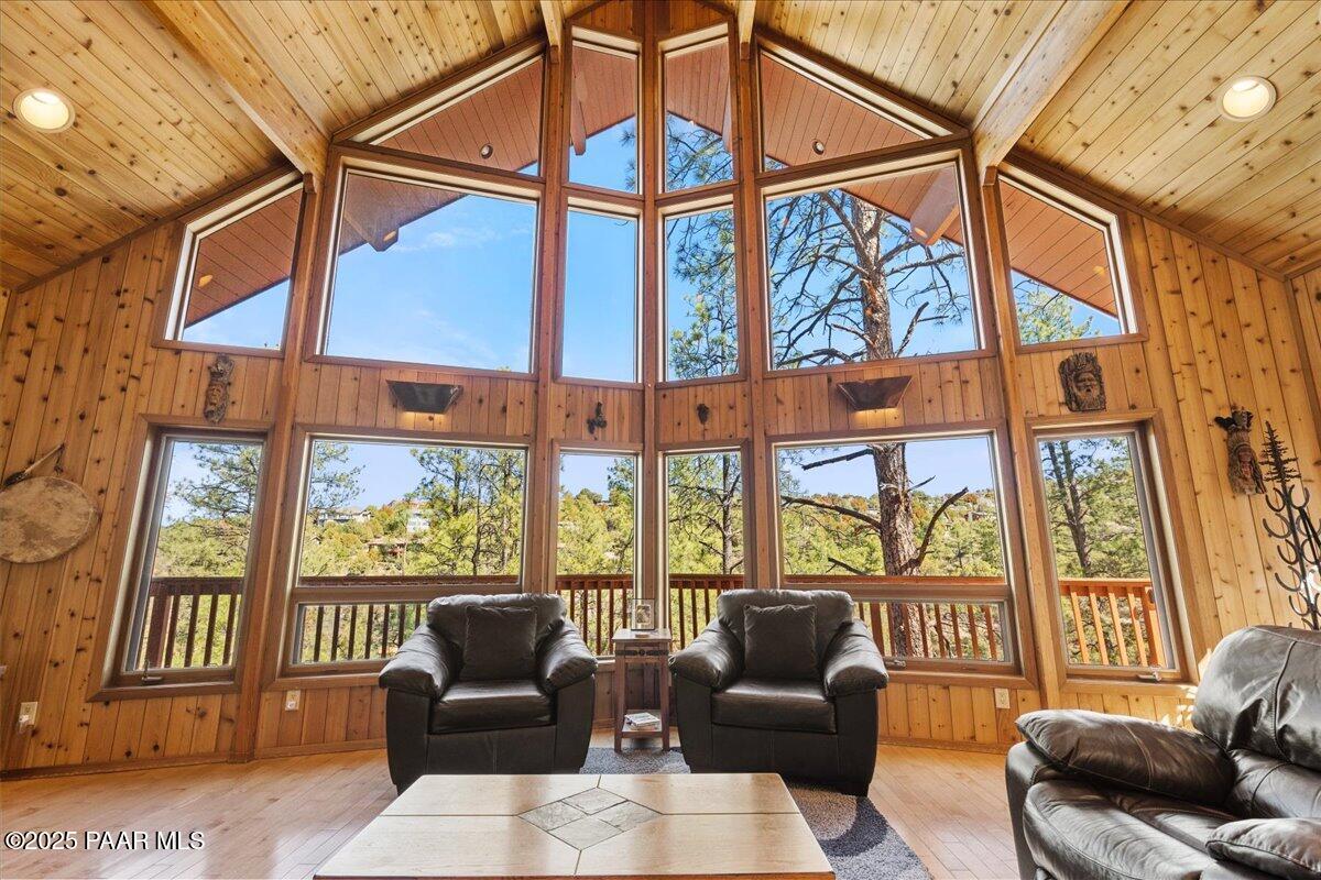 35 E Colonels Way