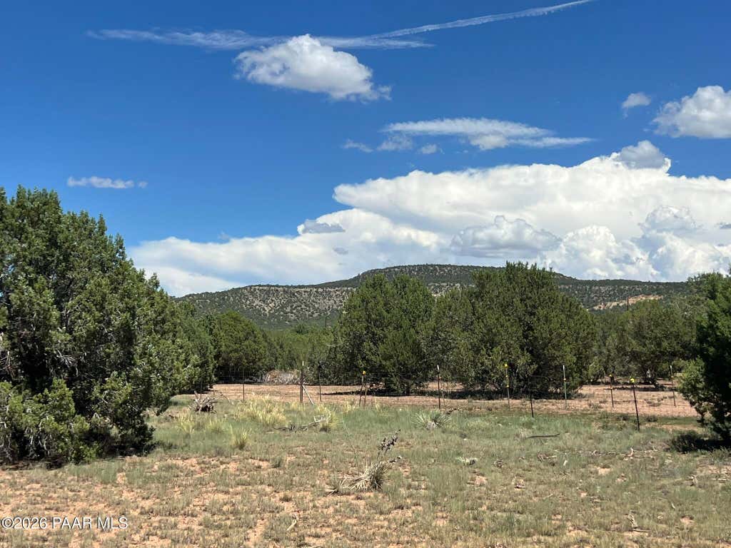 Photo of 202 W Hillcrest Drive, Williams, AZ 86046 (MLS # 1084651)