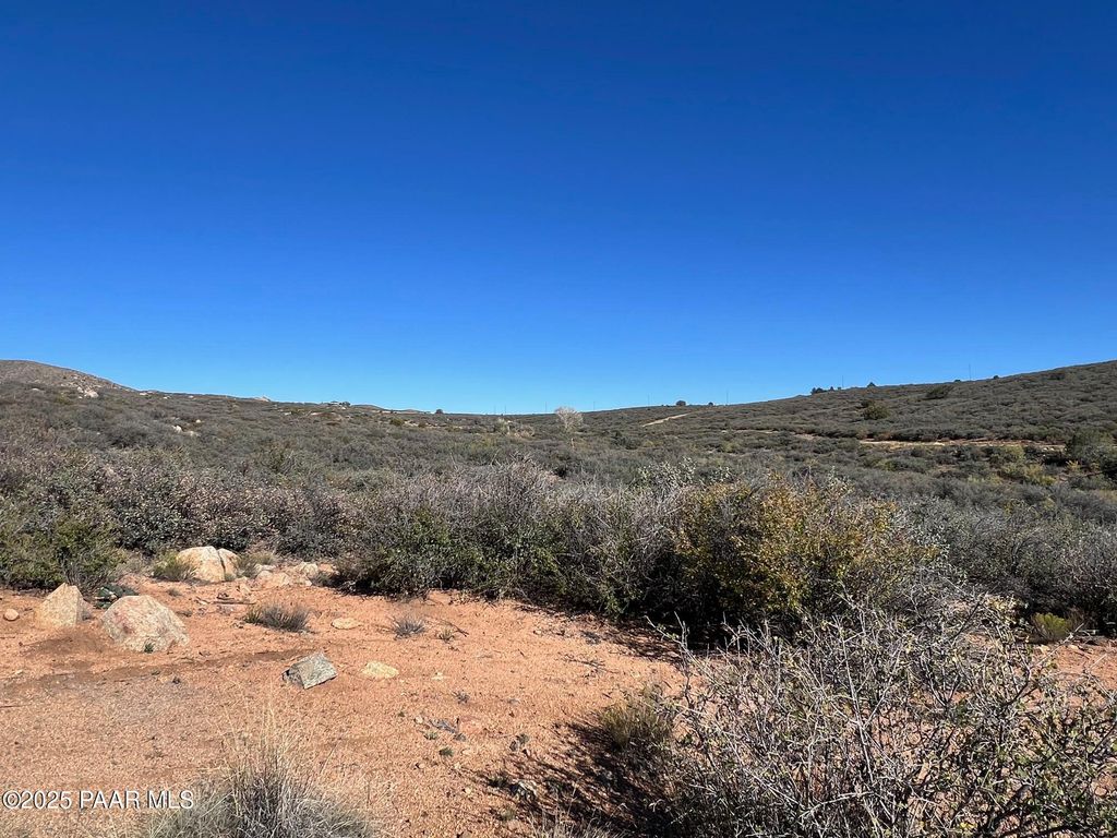 Photo of 22 Off Sunstate &amp; Unknown Road, Dewey-Humboldt, AZ 86327 (MLS # 1077518)