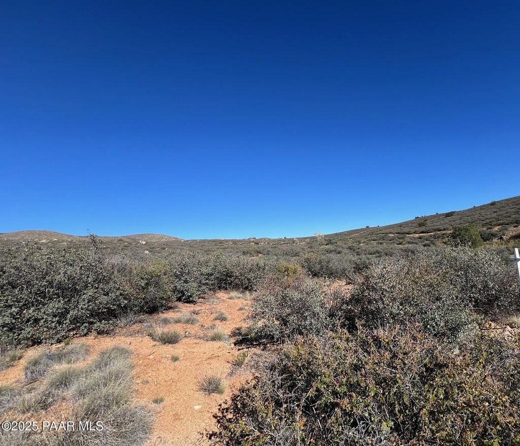 Photo of 22 Off Sunstate &amp; Unknown Road, Dewey-Humboldt, AZ 86327 (MLS # 1077518)
