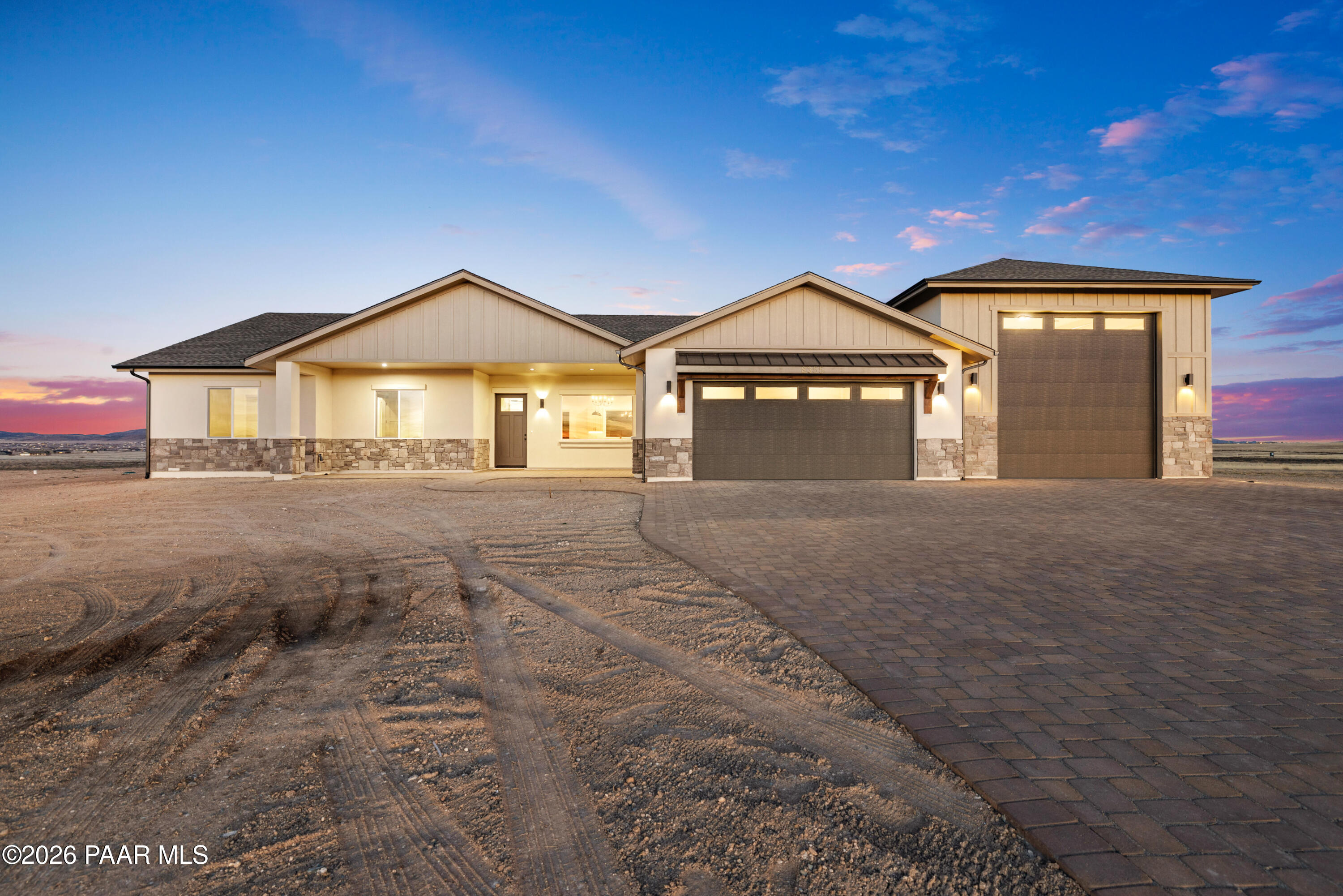 8355 N Barnes Street