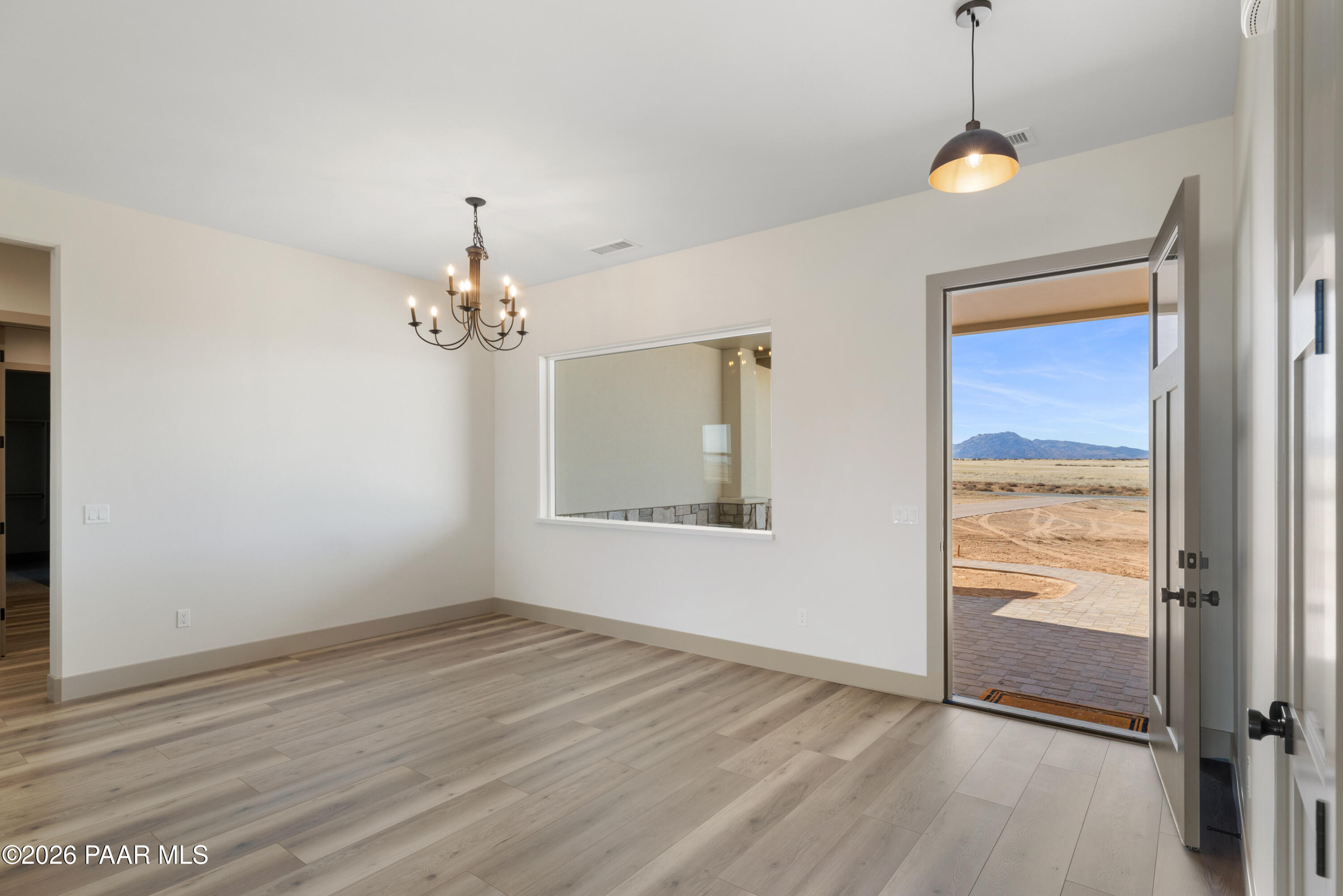 8355 N Barnes Street