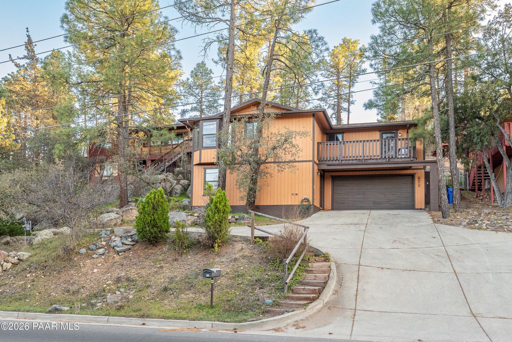 Photo of 671 Copper Basin Road, Prescott, AZ 86303 (MLS # 1080067)