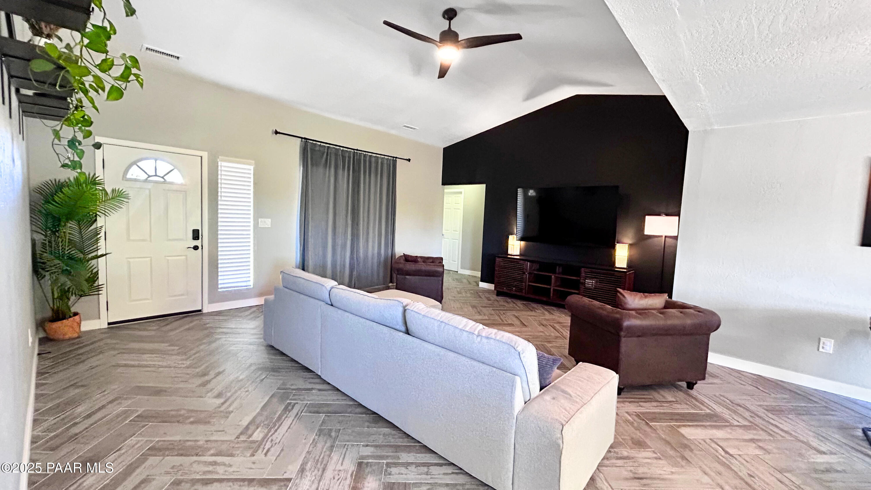 4160 N Cholla Drive