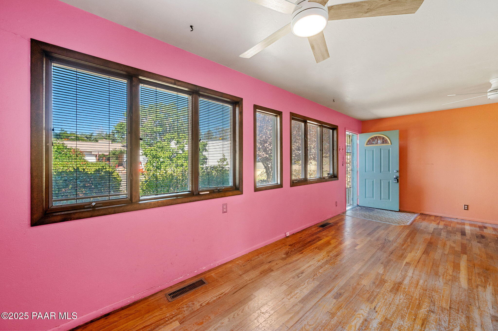 1815 Mountain View Lane