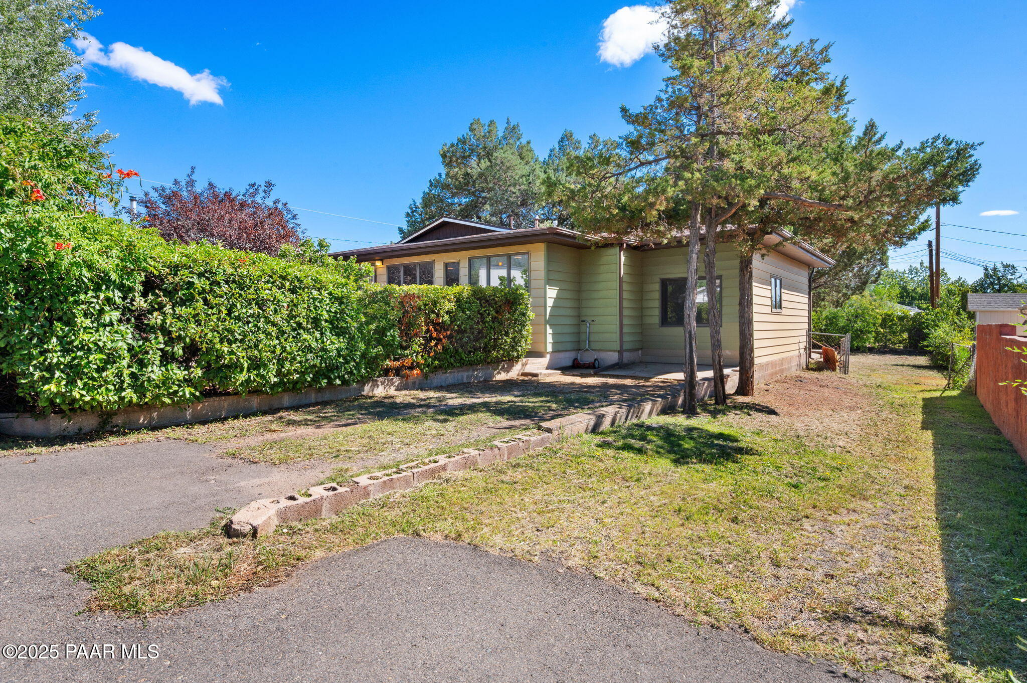 1815 Mountain View Lane