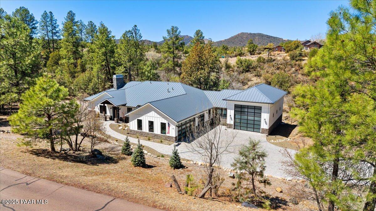3186 W Pine Lakes Drive