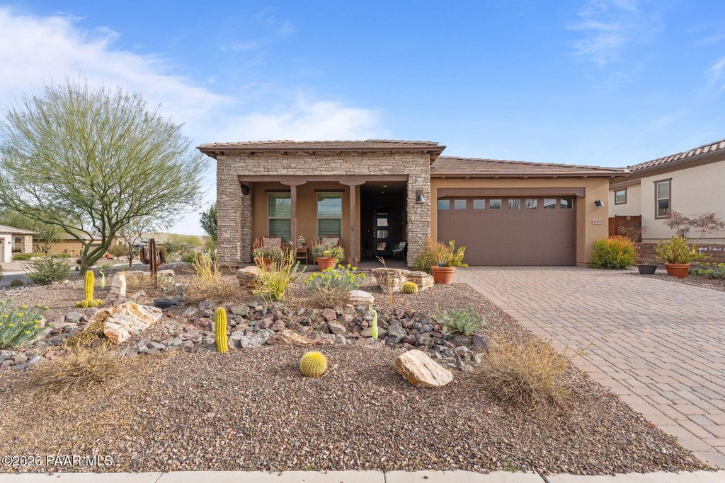 Photo of 4695 Sidekick Drive, Wickenburg, AZ 85390 (MLS # 1080889)