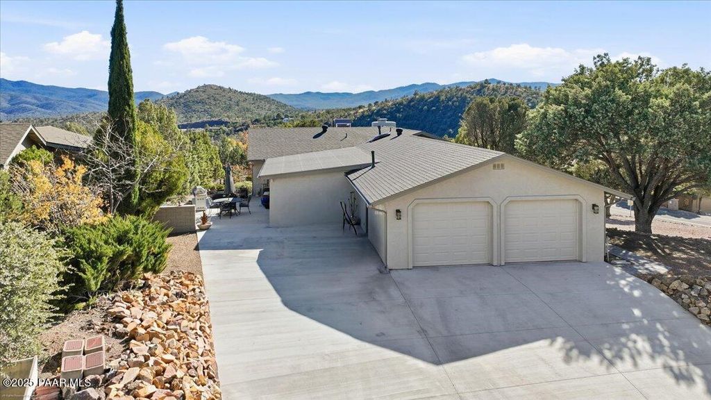 Photo of 4826 Hornet Drive, Prescott, AZ 86301 (MLS # 1078128)