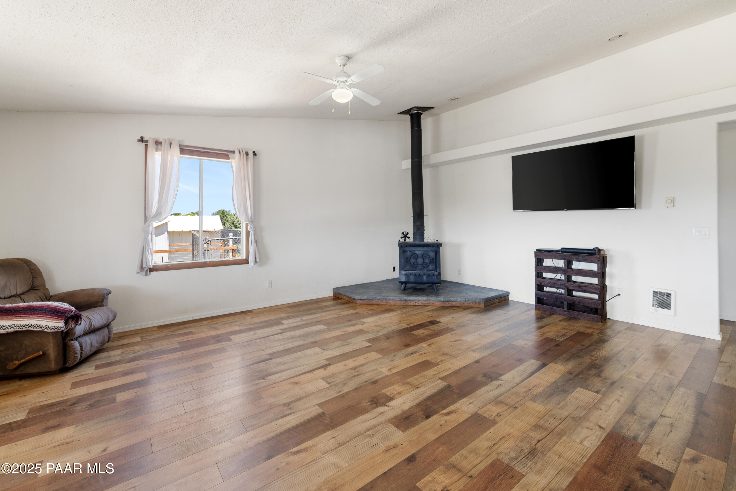8910 S Steven Trail