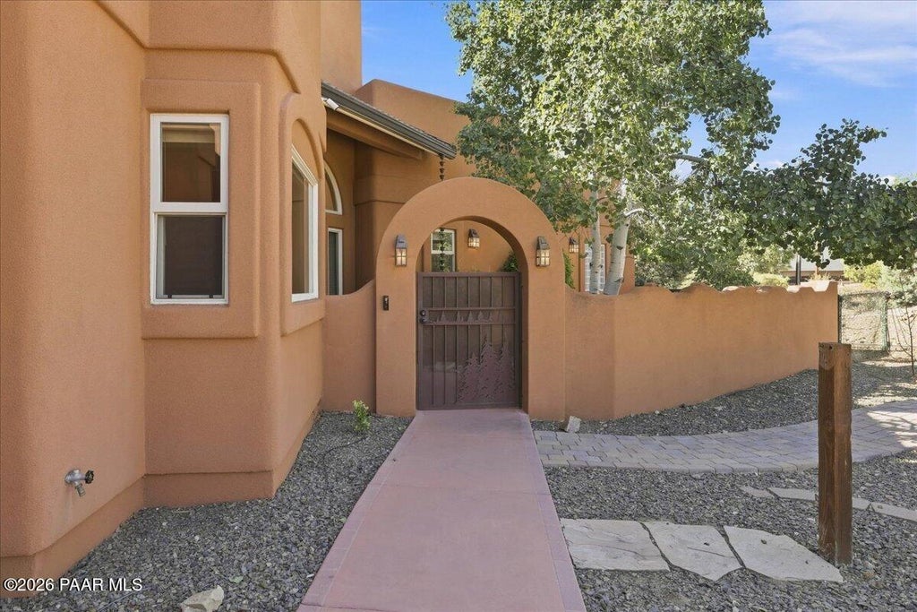 Photo of 1484 Copper Canyon Drive, Prescott, AZ 86303 (MLS # 1085299)