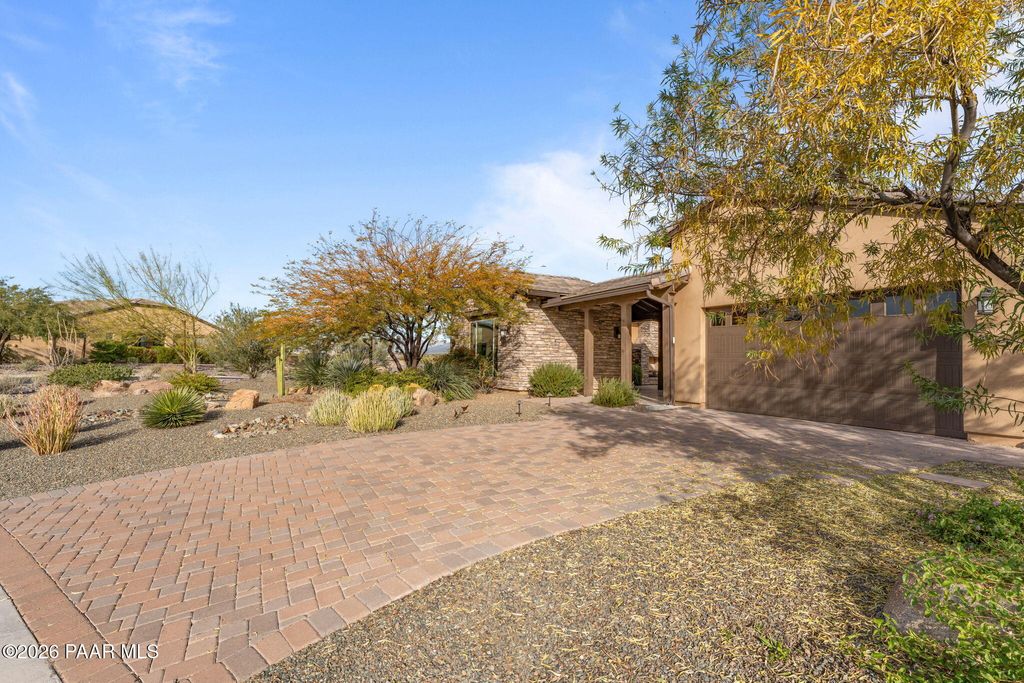 Photo of 3775 Gold Ridge Road, Wickenburg, AZ 85390 (MLS # 1079150)