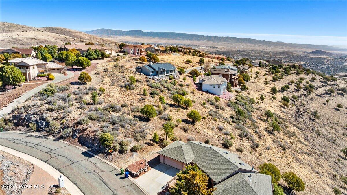 895 Tom Mix Trail