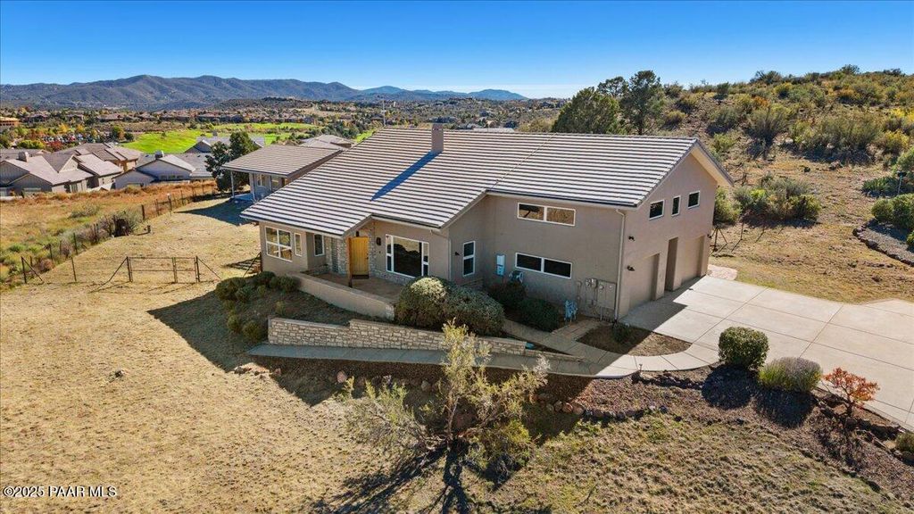 Photo of 979 Rosye View Lane, Prescott, AZ 86301 (MLS # 1077292)