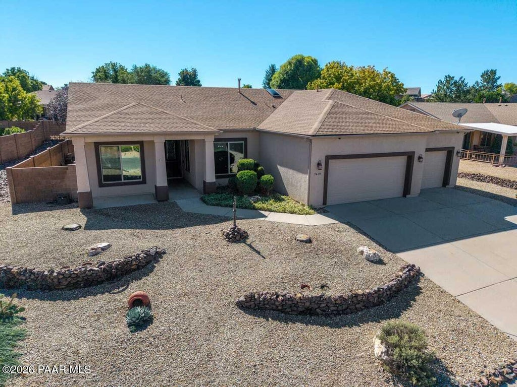 Photo of 7419 N Summit View Drive, Prescott Valley, AZ 86315 (MLS # 1085567)