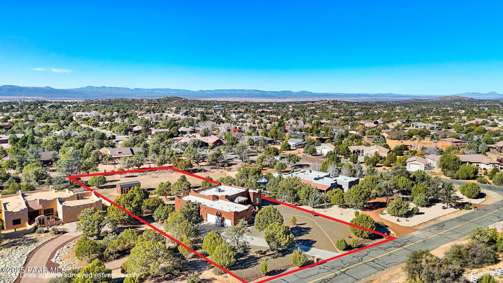 Photo of 13170 N Iron Hawk Drive, Prescott, AZ 86305 (MLS # 1078428)