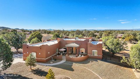Photo of 13170 N Iron Hawk Drive, Prescott, AZ 86305 (MLS # 1078428)