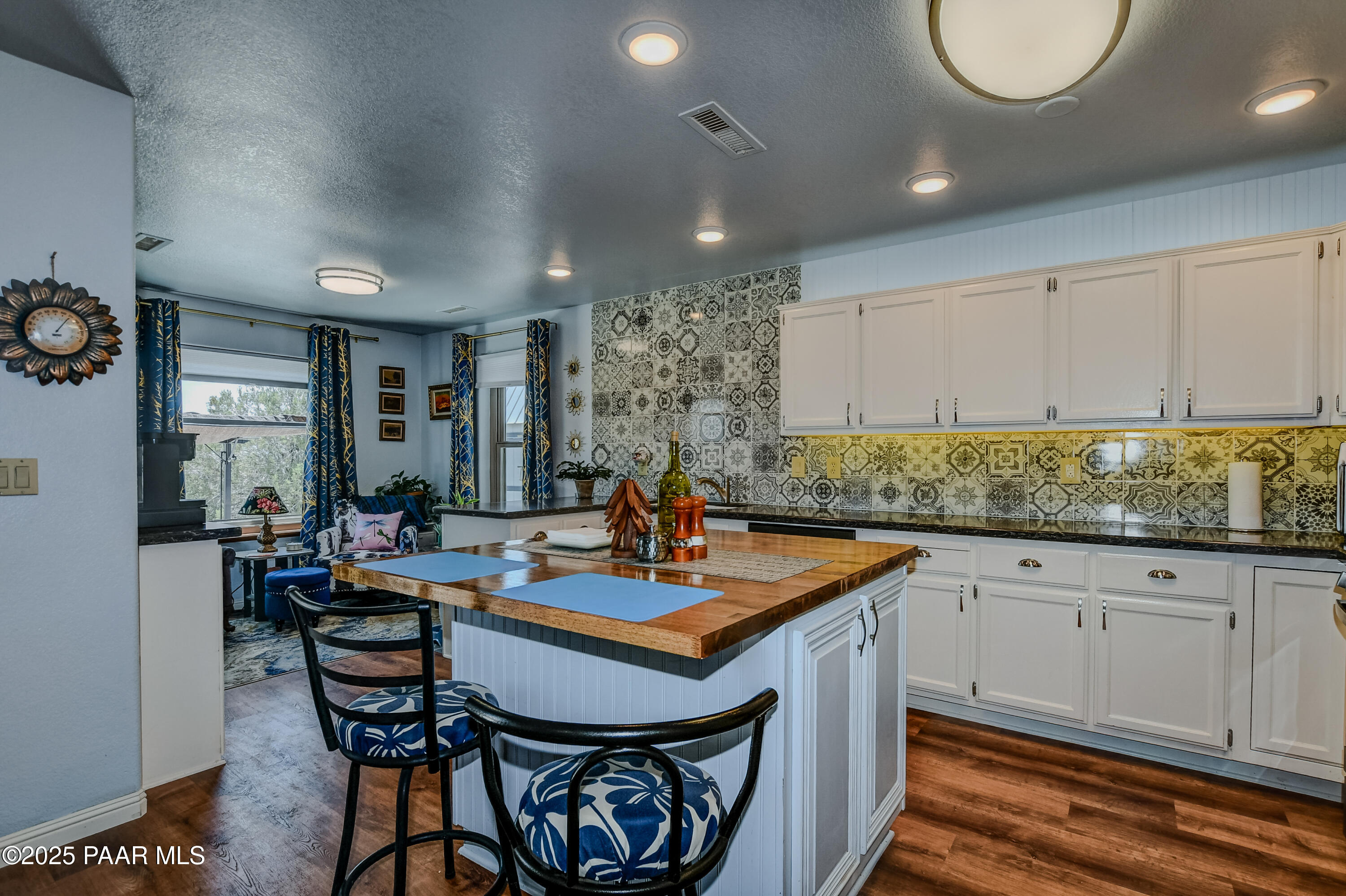 2635 N Papago Trail