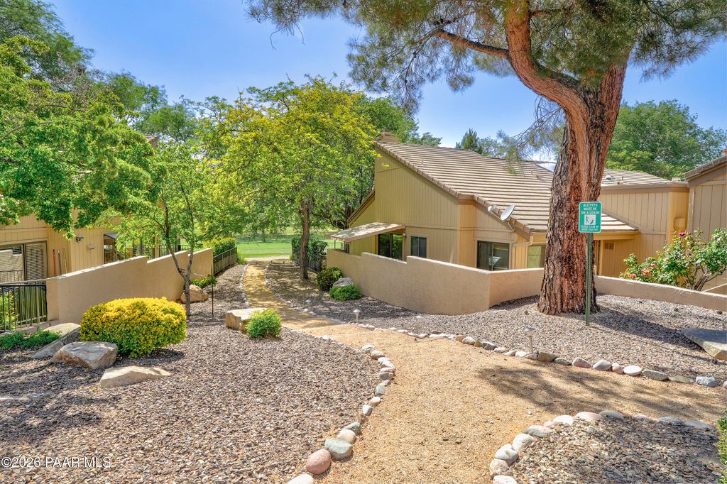 Photo of 2176 Clubhouse Drive, Prescott, AZ 86301 (MLS # 1081891)