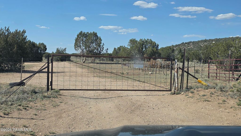 Photo of 0 Harris Valley Ranch Rd Road, Seligman, AZ 86337 (MLS # 1082353)