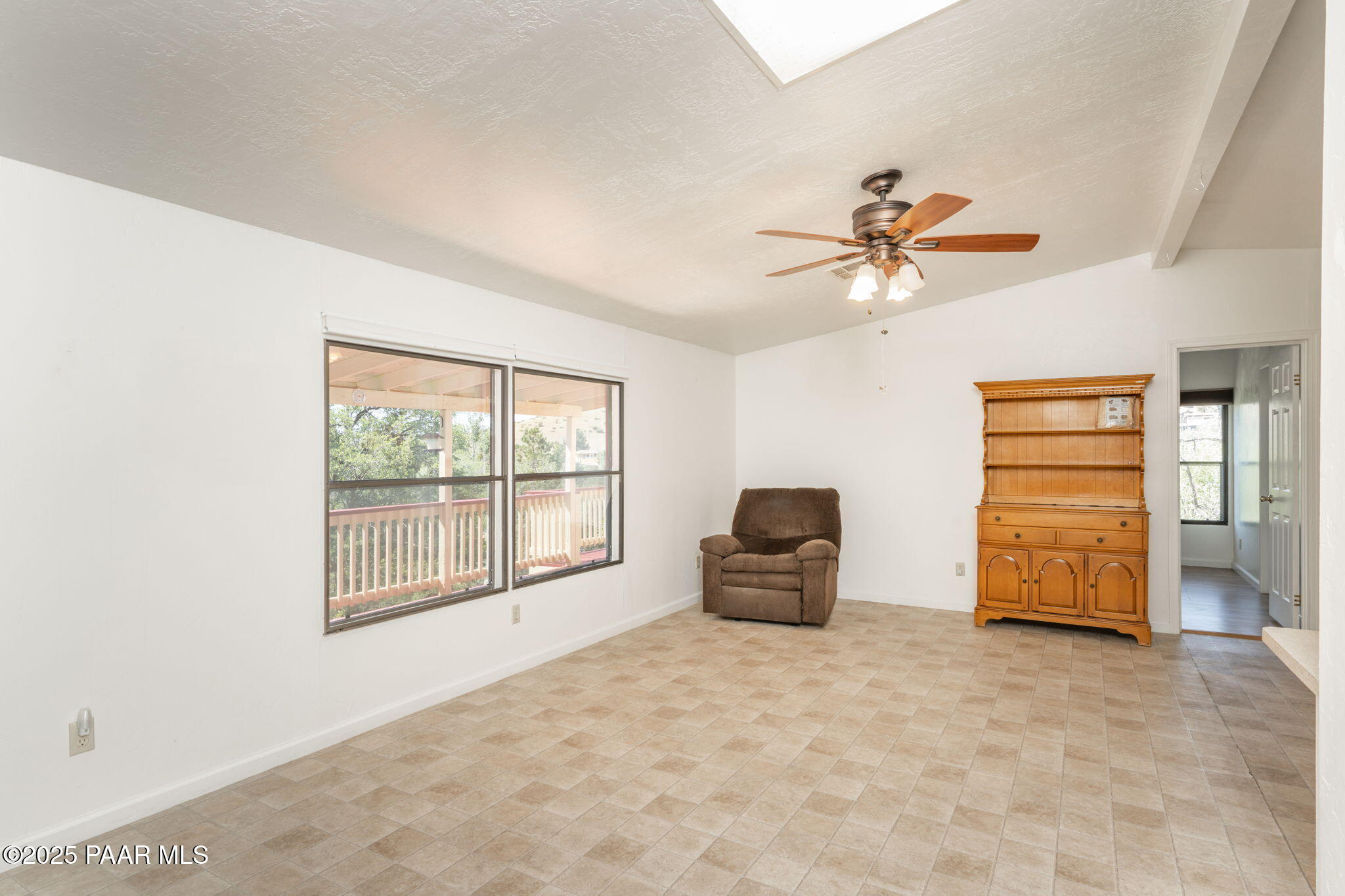 853 N Wildflower Drive