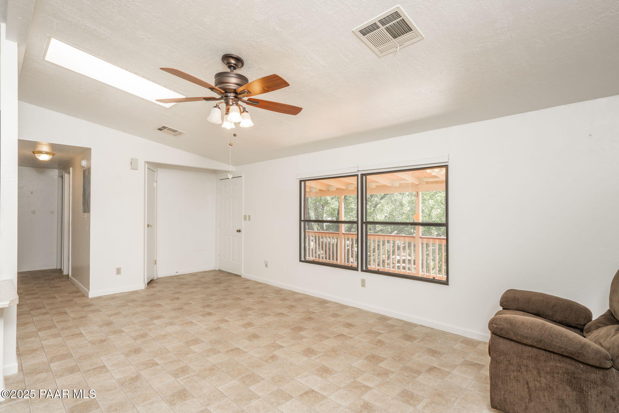 853 N Wildflower Drive