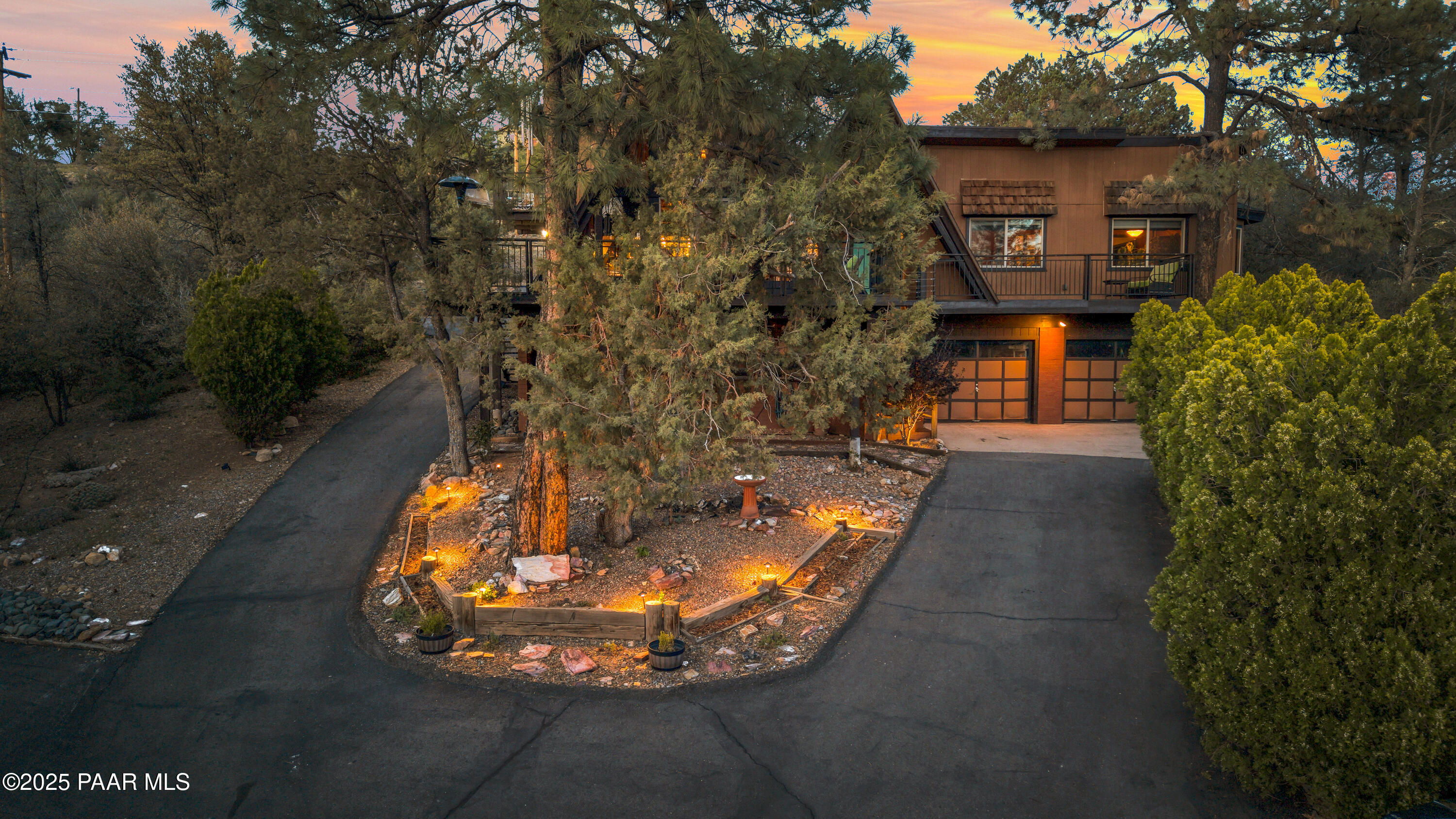 1520 W Sylvan Drive