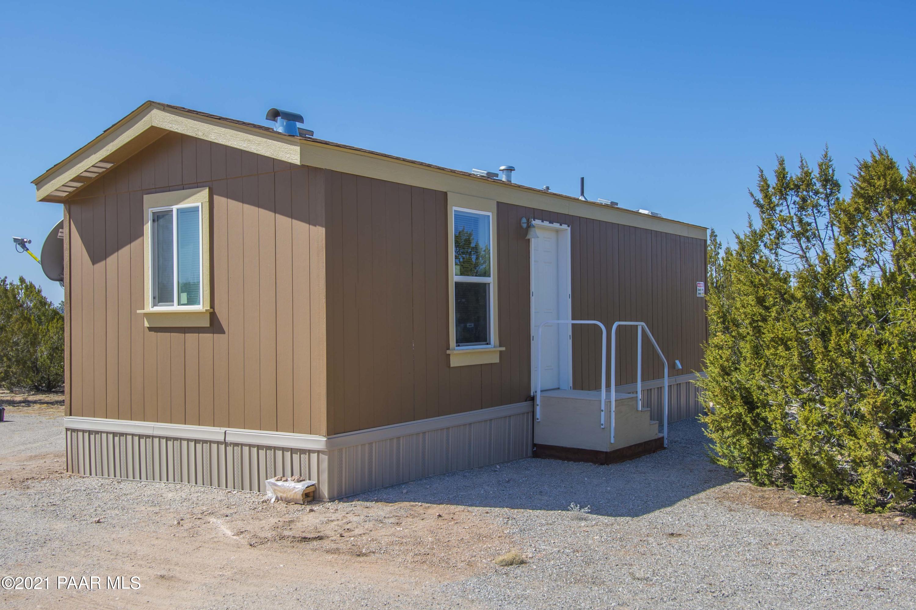 25815 W Fort Rock Road