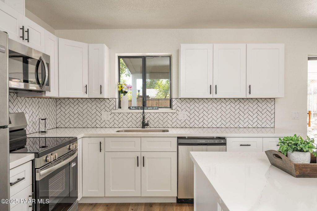 Photo of 415 W Fir Street, Cottonwood, AZ 86326 (MLS # 1077706)