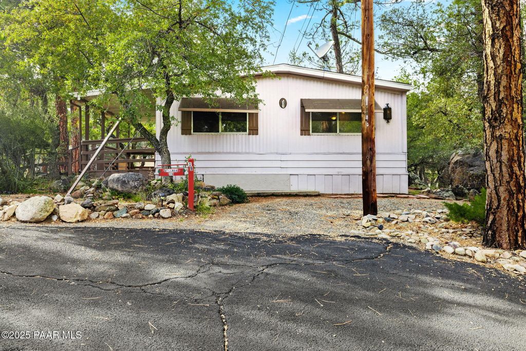 Photo of 910 W Gurley Street #19, Prescott, AZ 86305 (MLS # 1077997)