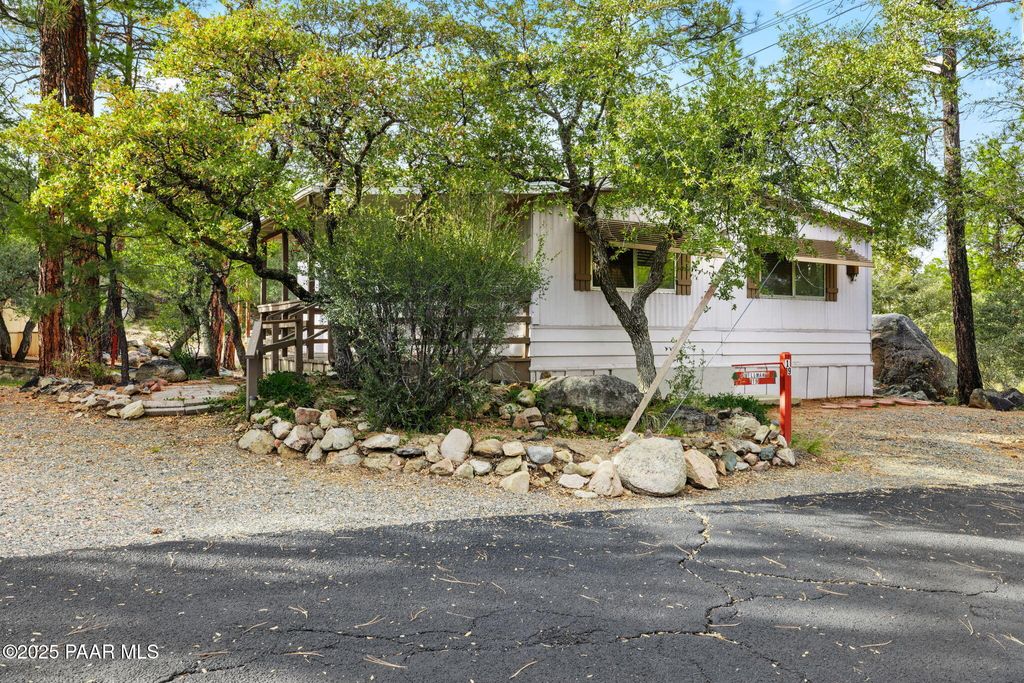 Photo of 910 W Gurley Street #19, Prescott, AZ 86305 (MLS # 1077997)