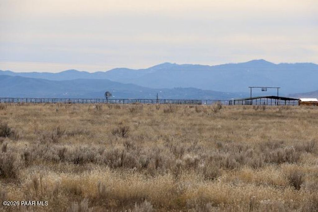 Photo of 3 E Dog Ranch Road, Prescott Valley, AZ 86315 (MLS # 1078960)