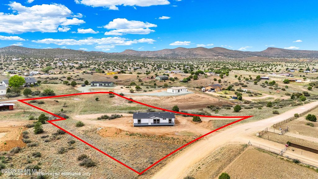 Photo of 576 N Sioux Drive, Chino Valley, AZ 86323 (MLS # 1080764)