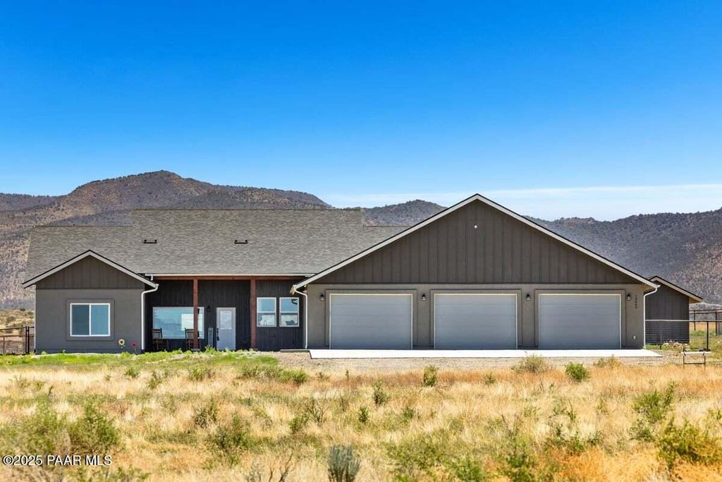 Photo of 10660 E Colt Road, Prescott Valley, AZ 86315 (MLS # 1078466)
