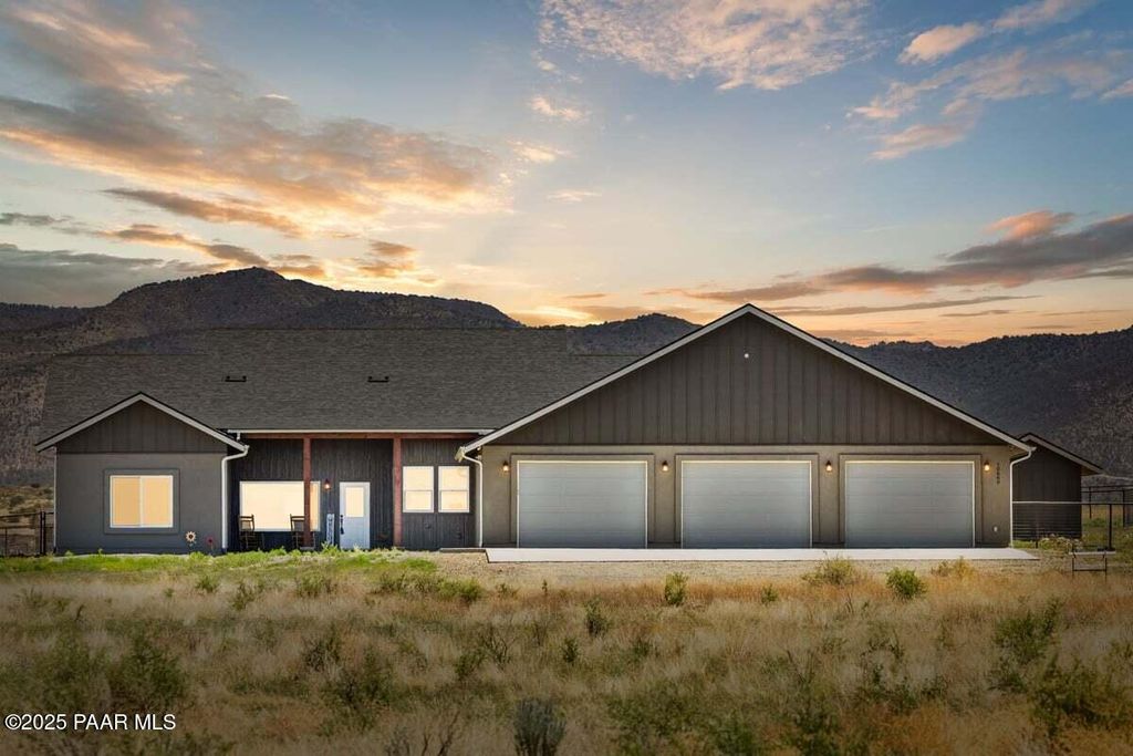 Photo of 10660 E Colt Road, Prescott Valley, AZ 86315 (MLS # 1078466)