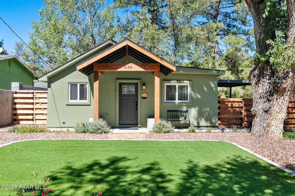 Photo of 1136 Middlebrook Road, Prescott, AZ 86303 (MLS # 1076935)