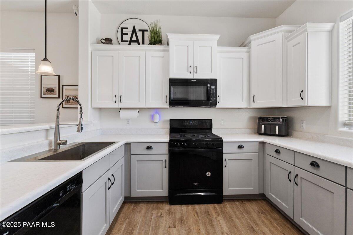 6149 Laguna Lane