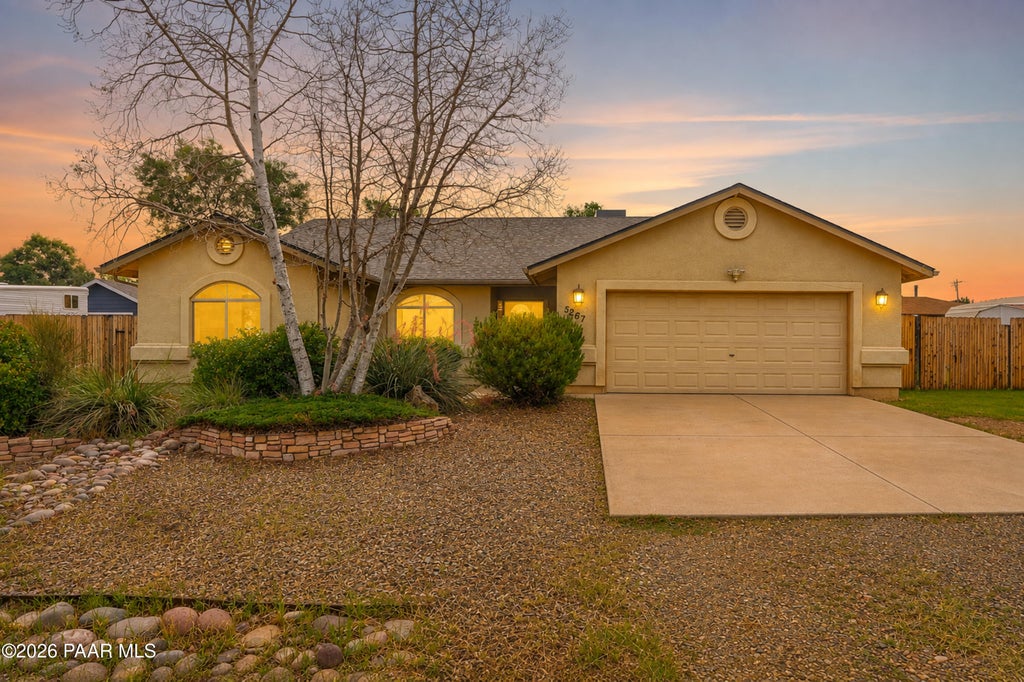 Photo of 5267 N Desert Lane, Prescott Valley, AZ 86314 (MLS # 1084914)