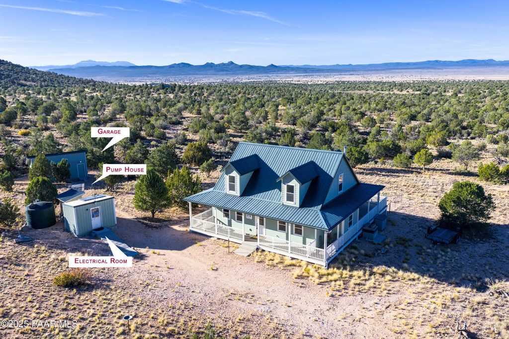 Photo of 29450 N Caballero Way, Paulden, AZ 86334 (MLS # 1077746)