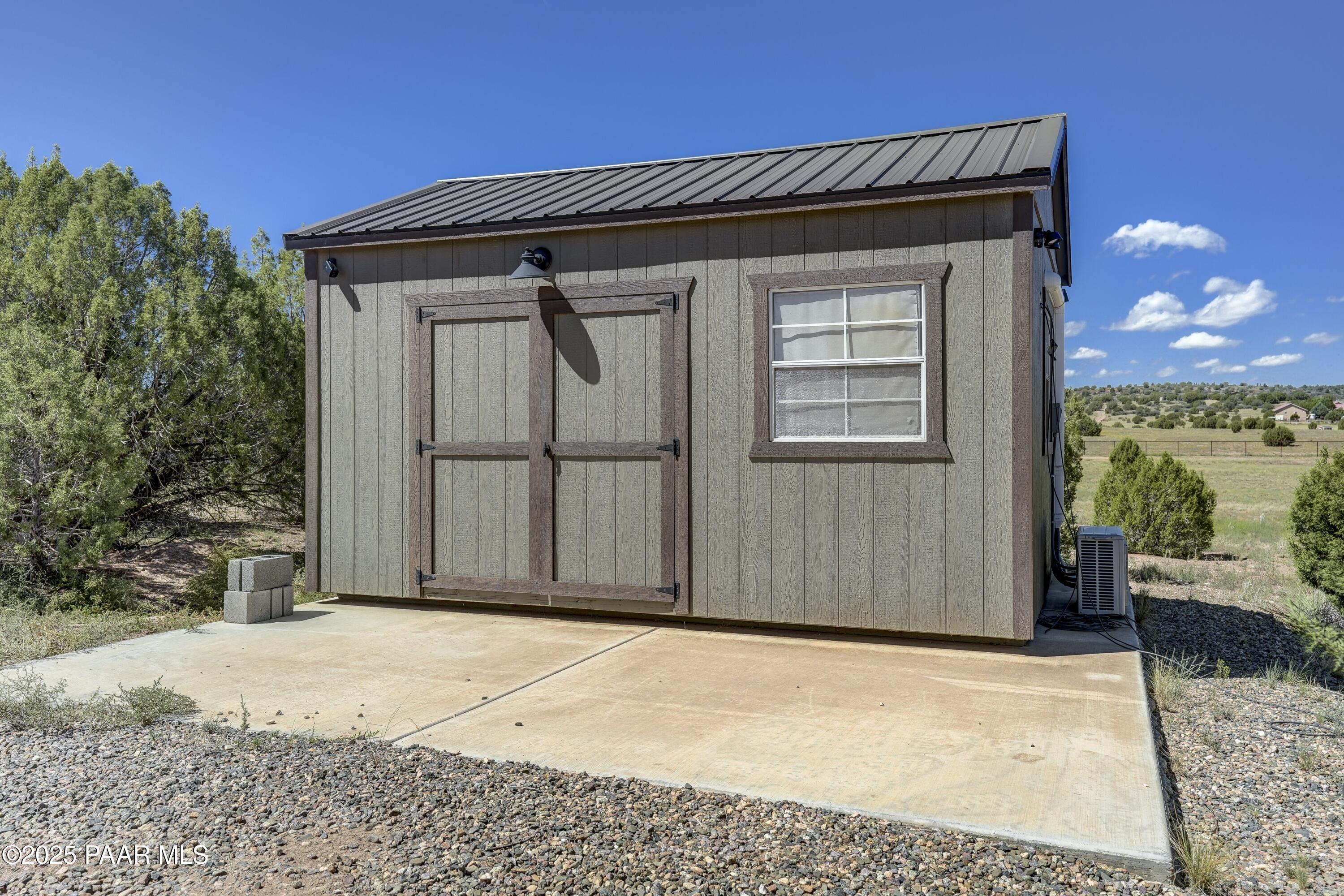 225 S Blue Merle Trail