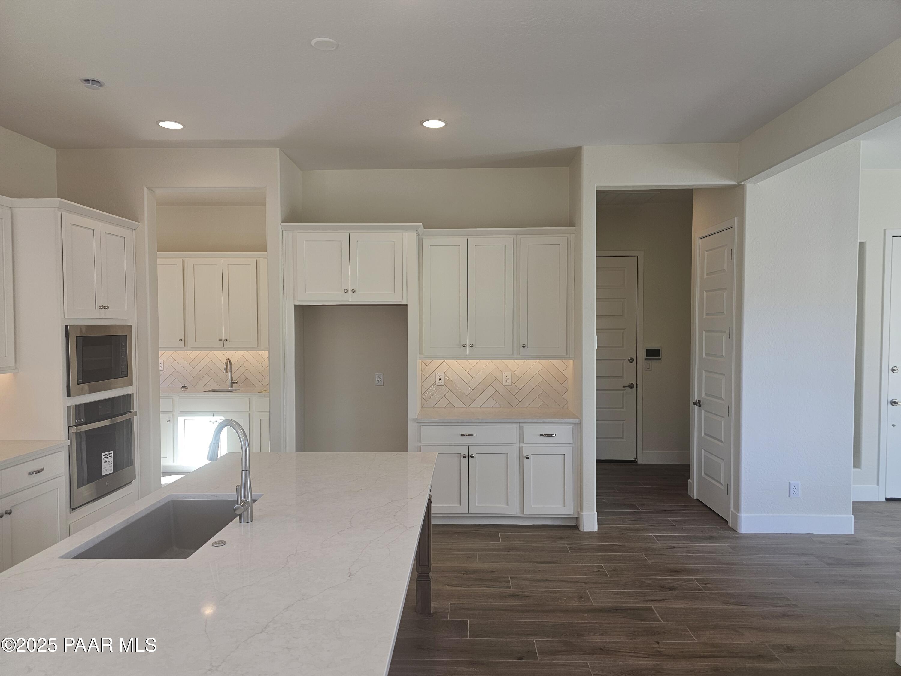 5223 Iron Vine Trail