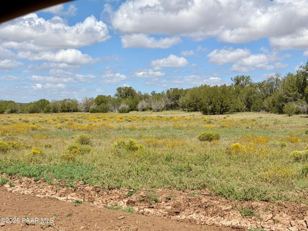 Photo of 626 Stone Lake Blvd, Williams, AZ 86046 (MLS # 1085160)