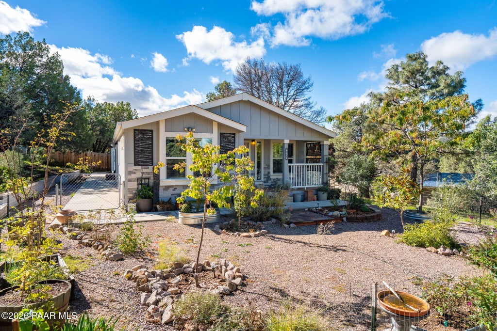 Photo of 742 S Topaz Trail, Prescott, AZ 86303 (MLS # 1086001)