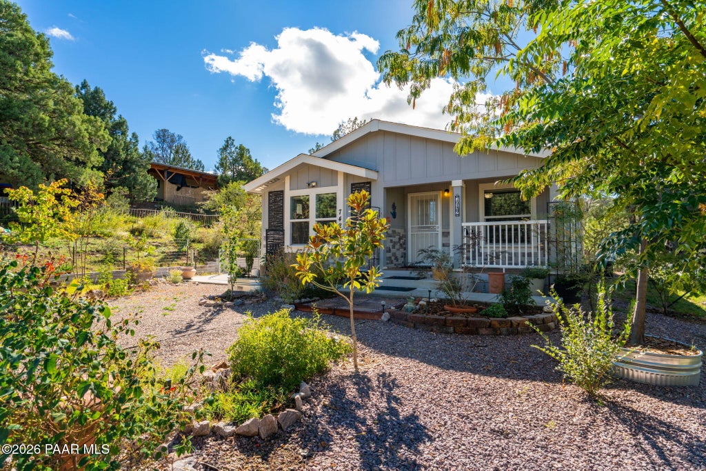 Photo of 742 S Topaz Trail, Prescott, AZ 86303 (MLS # 1086001)