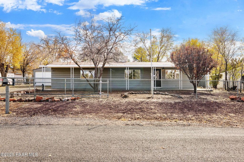 Photo of 817 S Rd 3, Chino Valley, AZ 86323 (MLS # 1078146)