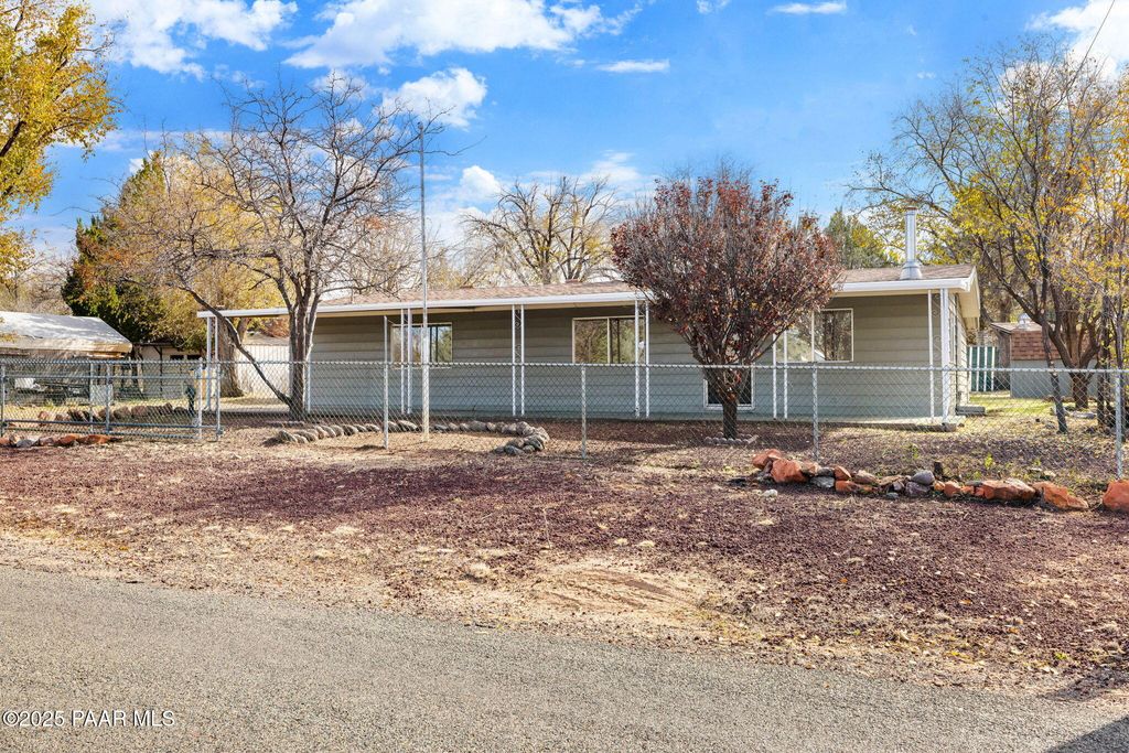 Photo of 817 S Rd 3, Chino Valley, AZ 86323 (MLS # 1078146)